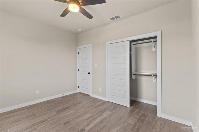 Building Photo - 33 S Markland Ave