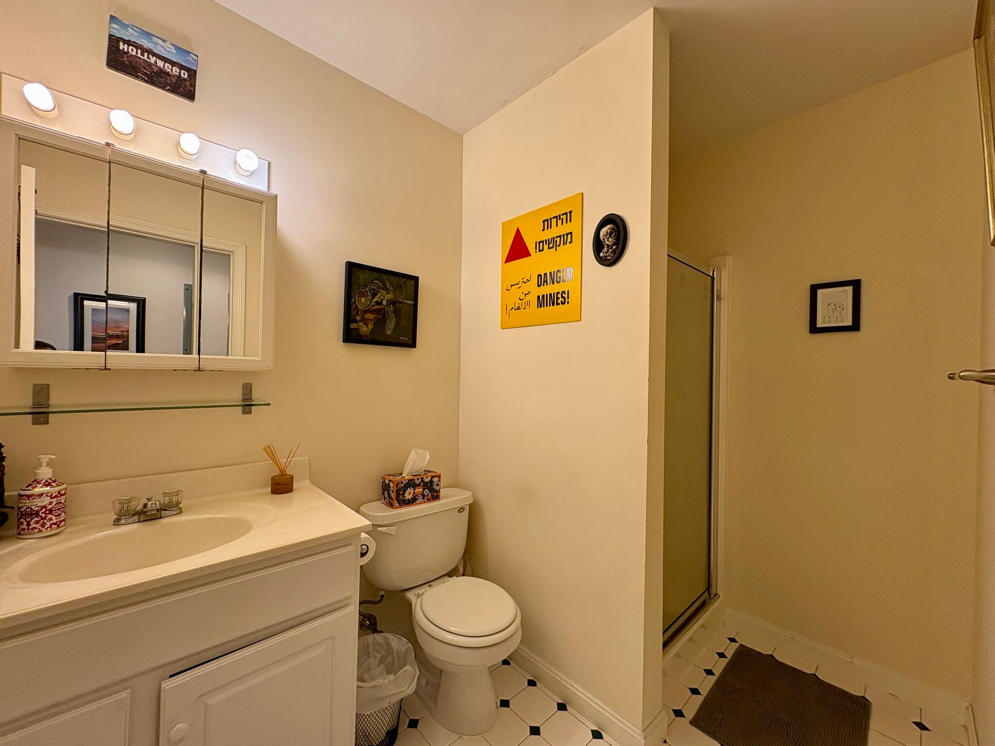 Building Photo - 20 Cameron St