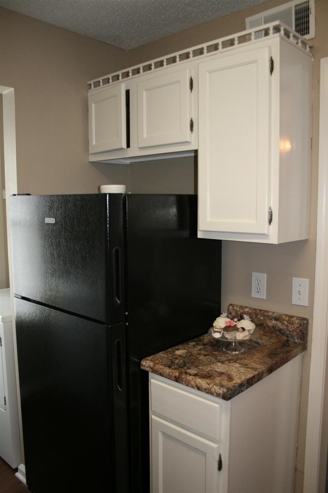 Cahaba Brook Apartments 3254 Bearden Ct Birmingham AL 35243 Apartment Finder