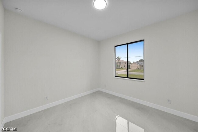 Building Photo - 16229 Cape Horn Blvd