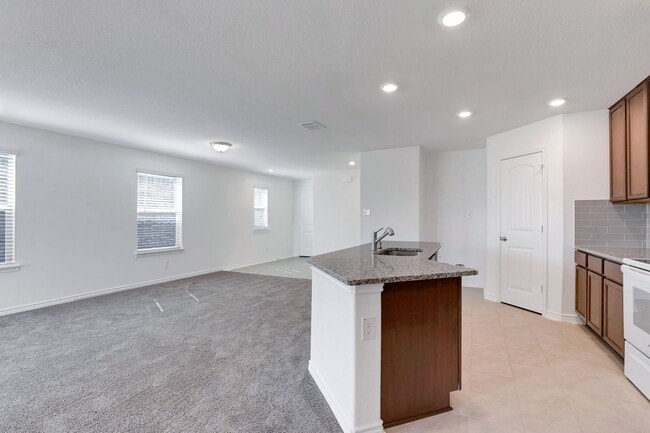 Building Photo - 614 Eucharis