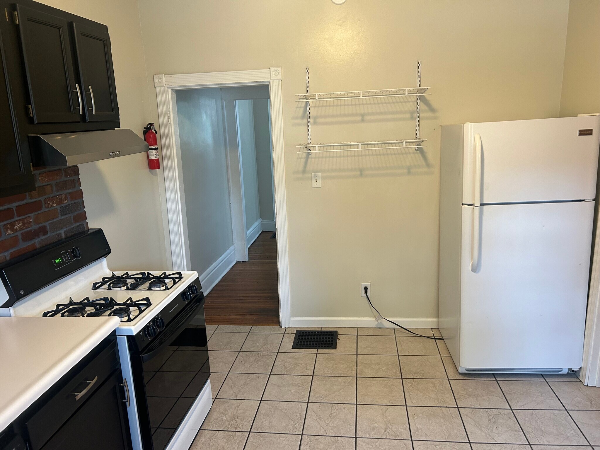 Building Photo - 88 W Maynard Ave