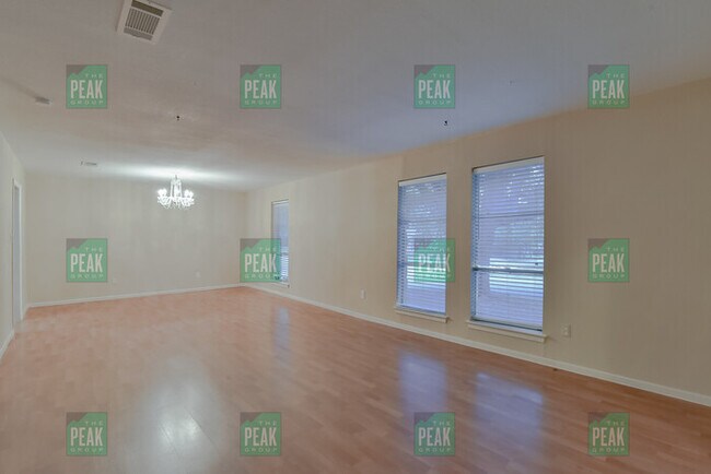 Building Photo - 3.2.2  2212 sq ft Wedgwood Area