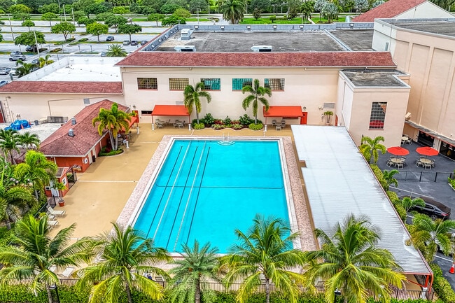 Building Photo - 438 Mansfield K