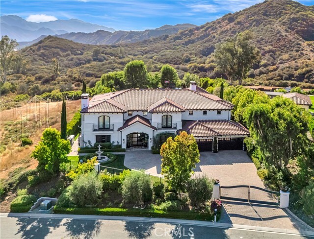 Building Photo - 2037 Delphine Ln