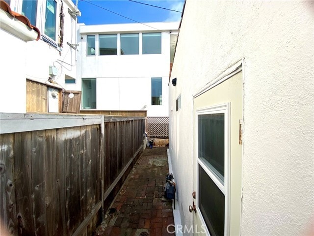 Building Photo - 1506 Bayview Dr