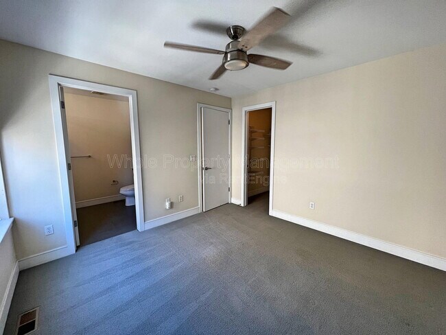 Building Photo - 2403 Bryant St