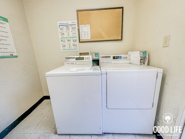 Building Photo - Inviting 1BD/1BA Upper-Level Condo in Golden Hill with Laundry On-Site & Reserved Parking