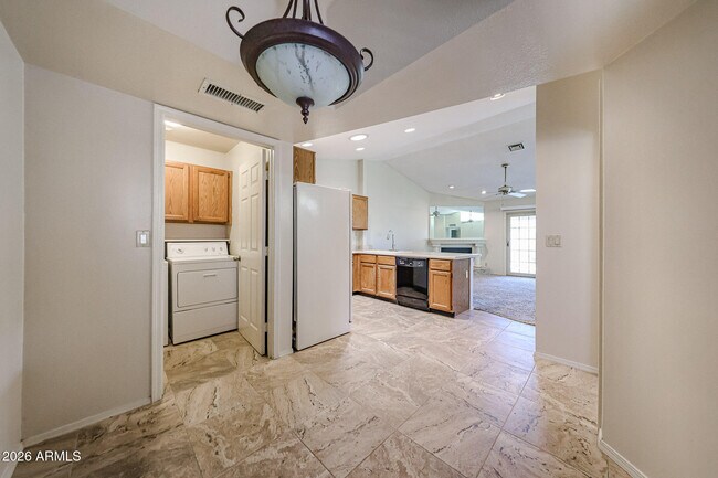 Building Photo - 3233 E Desert Cove Ave