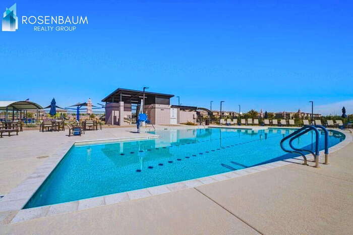 Building Photo - 3903 101st Dr