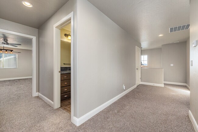 Building Photo - 5344 W Los Flores St