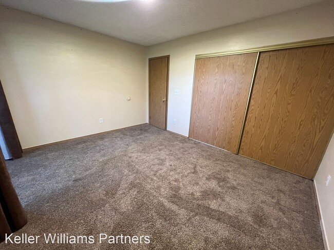 Building Photo - 2 br, 1 bath House - 1202 Firefly Cir