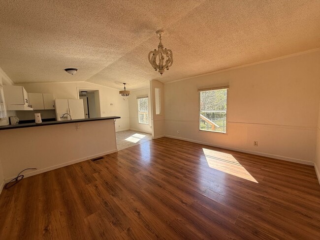 Building Photo - 7268-A Old Tuckaleechee Road Townsend, TN 37882