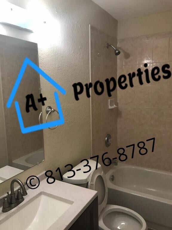 Building Photo - 1066 S Clearview Ave