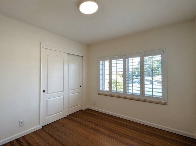 Building Photo - 7570 Normandy Way