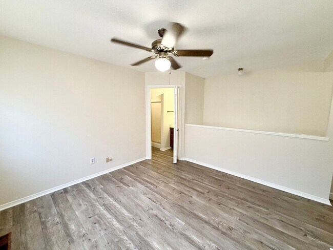 Building Photo - 3825 Kimberly Dr