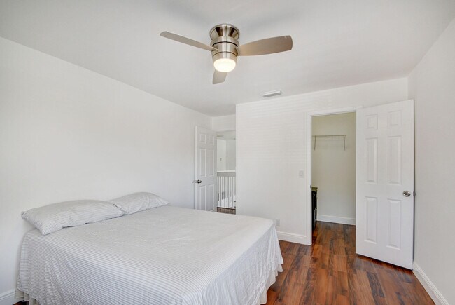Building Photo - 12212 Sag Harbor Ct