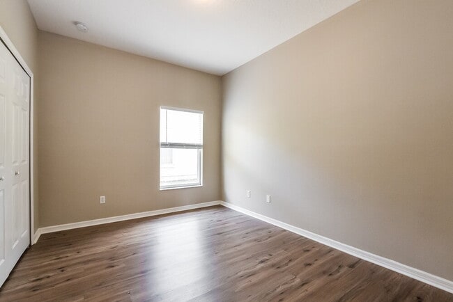 Building Photo - 2730 Star Grass Cir