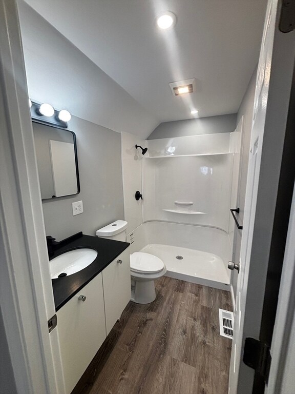 Building Photo - 94 Whitfield St