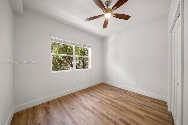 Building Photo - 2411 Biscayne Blvd