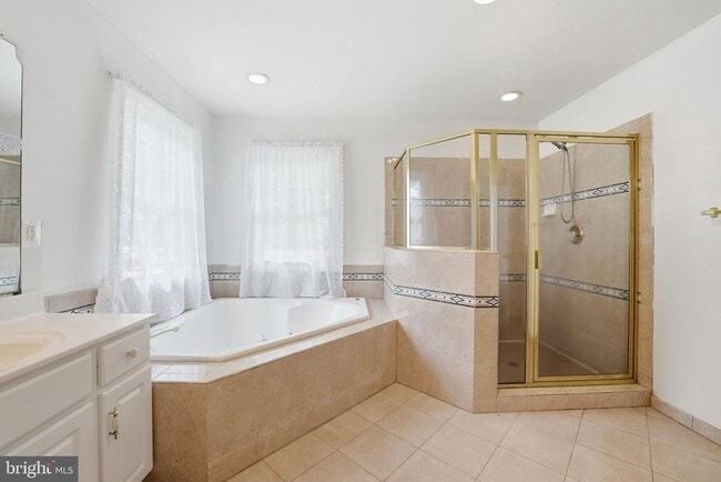 Building Photo - 7273 Tinsley Way