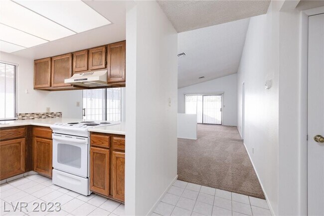 Building Photo - 8432 Mulcahy Ave
