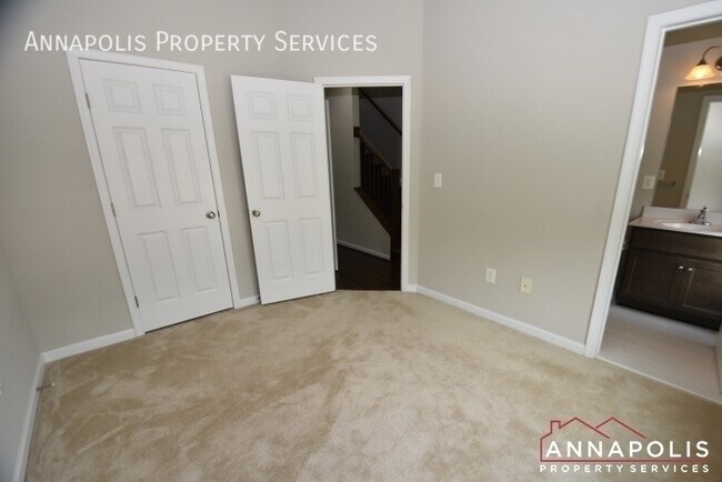 Building Photo - 133 Lejeune Way