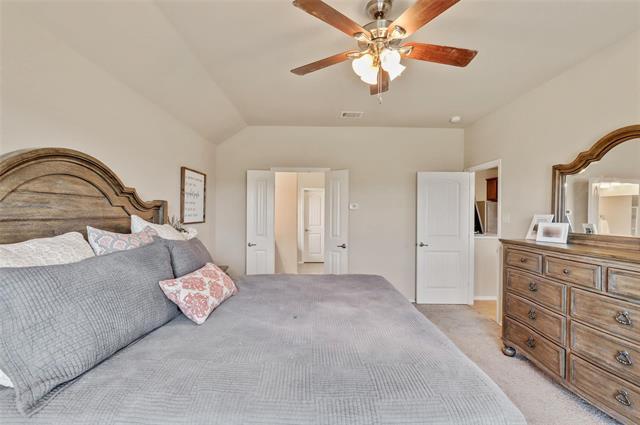 Building Photo - 3104 Oakcrest Dr