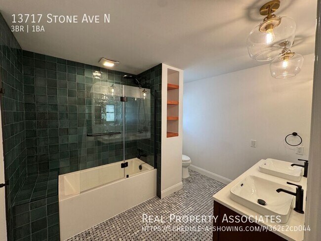 Building Photo - 13717 Stone Ave N
