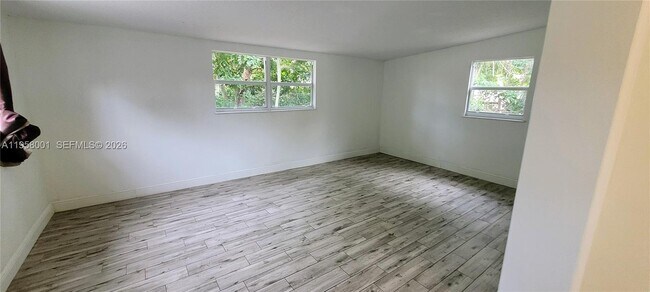 Building Photo - 1642 44th St