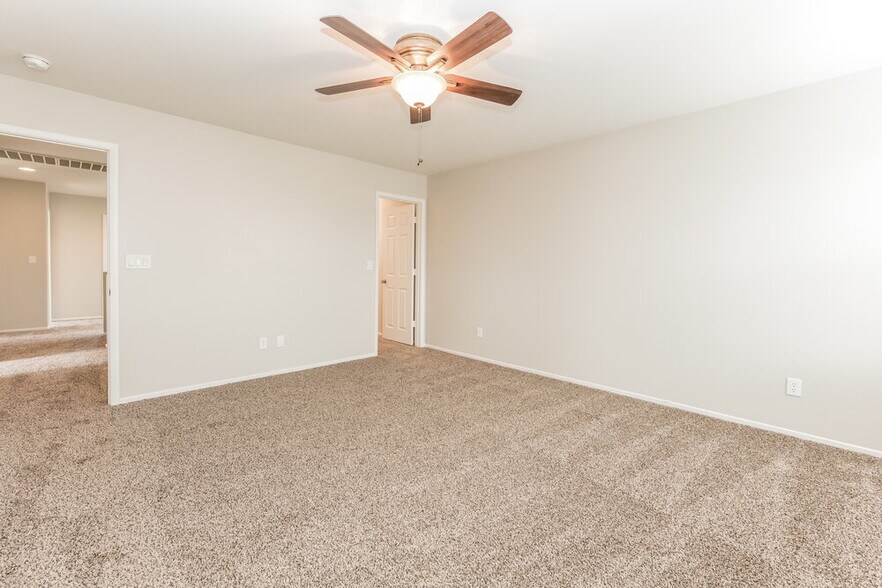 Building Photo - 7942 Bliss Hill Ct