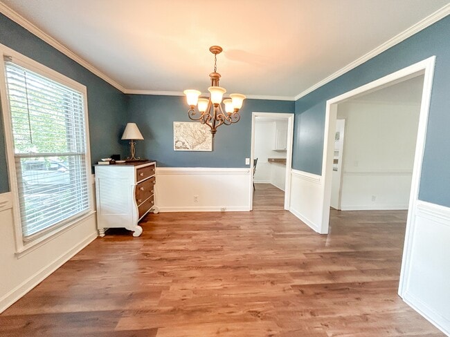 Building Photo - 619 Boone Cir