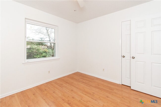 Building Photo - 1201 Hughes Ave