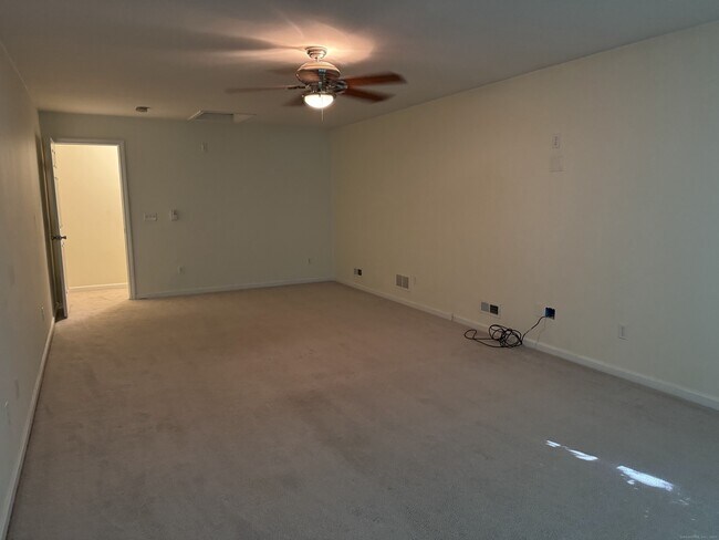 Building Photo - 32 Murphy's Dr