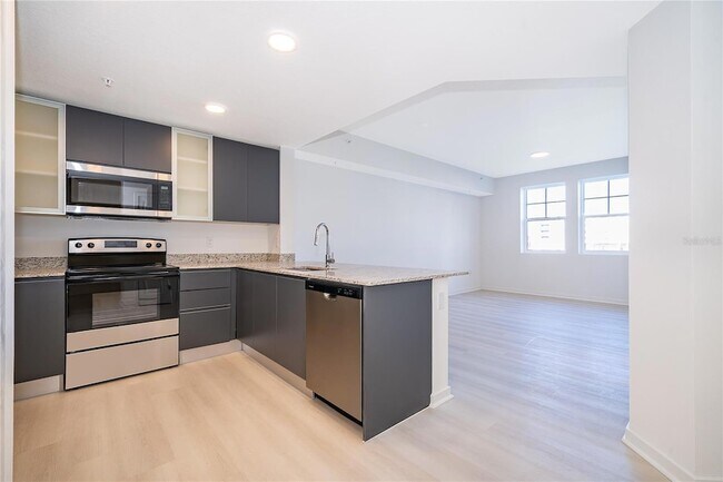 Building Photo - 5579 Millennia Park Dr