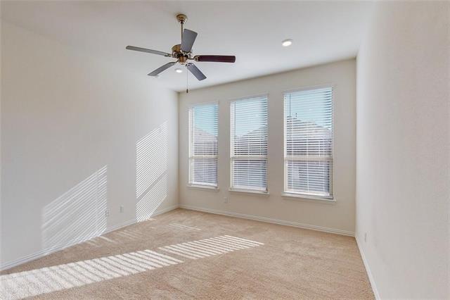 Building Photo - 10143 Prairie Dr