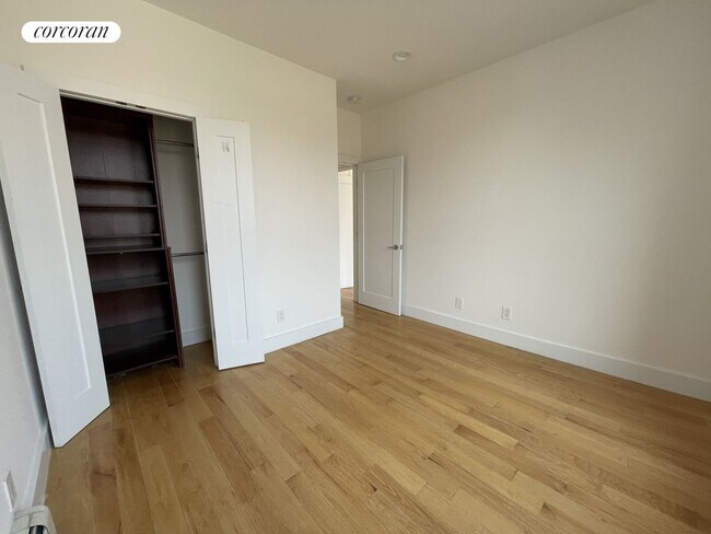 Building Photo - 551 Lenox Ave