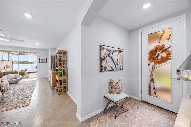 Building Photo - 14610 Edgewater Cir