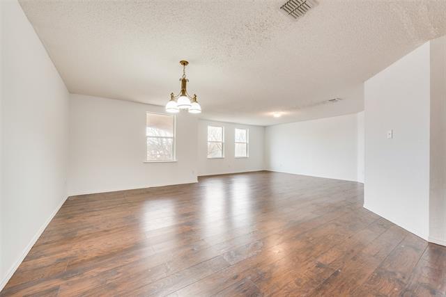 Building Photo - 1309 Cherokee Rose Ln
