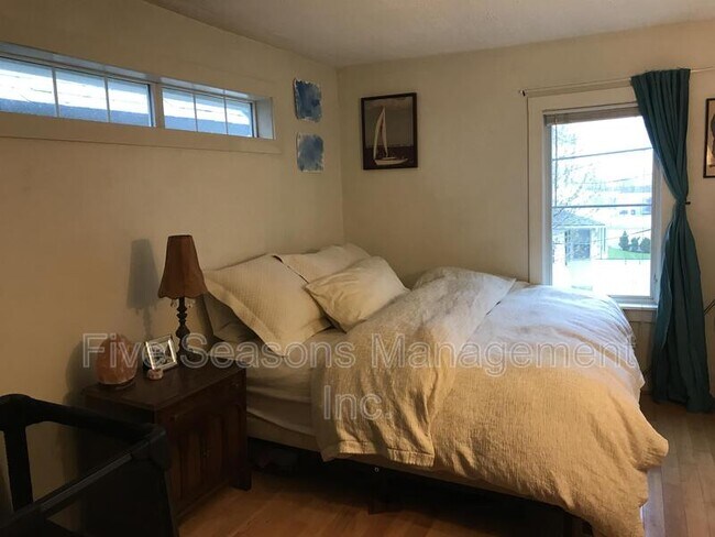 Building Photo - 18-20 Hayward Street - 2