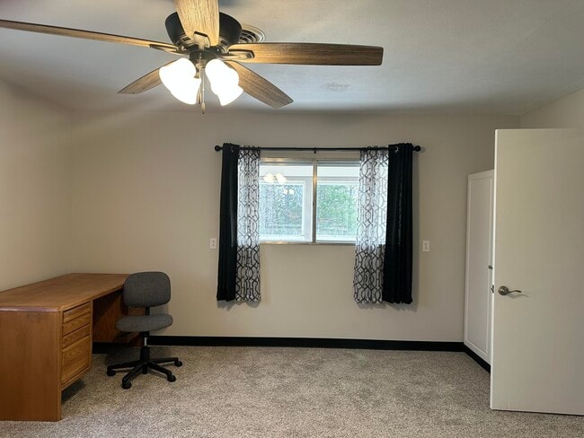 Building Photo - 260 John The Diver Trail