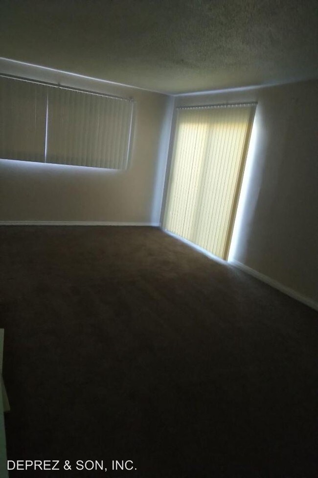 Primary Photo - 3500 Lou Ella Ln