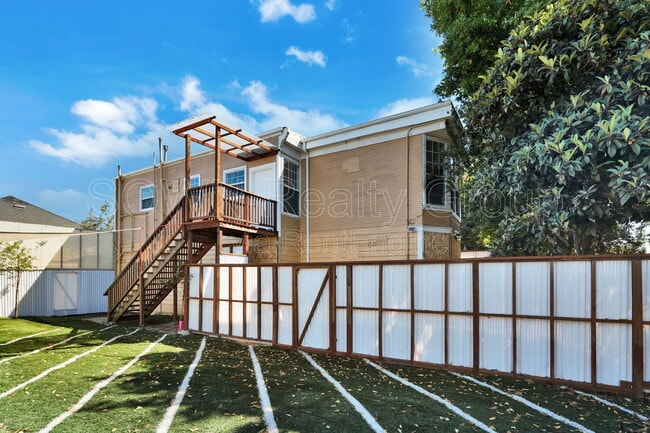 Building Photo - 840 36th Ave