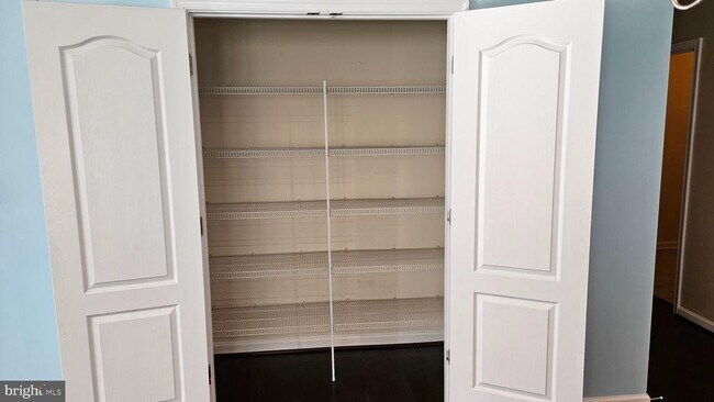 Building Photo - 11257 Yellowstone Ct