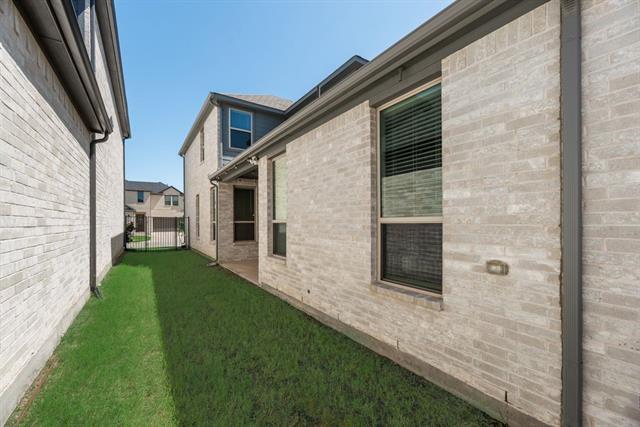 Building Photo - 12975 Cooper River Trl