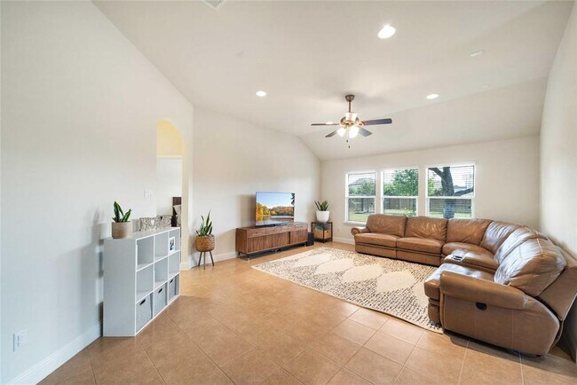 Building Photo - 3446 De Torres Cir