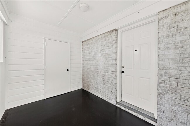 Building Photo - 3237 Harrow Pl