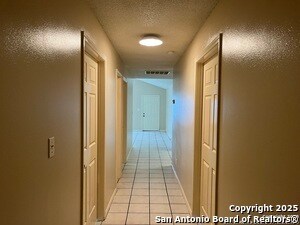 Building Photo - 5619 Lakebend W Dr