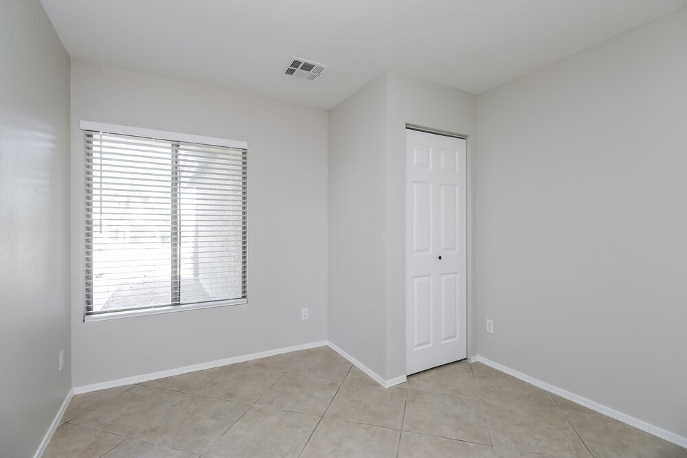 Building Photo - 8211 S 53rd Ave
