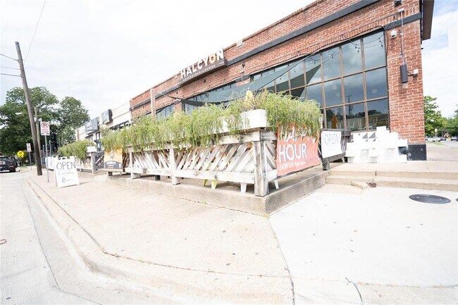 Building Photo - 2808 Greenville Ave